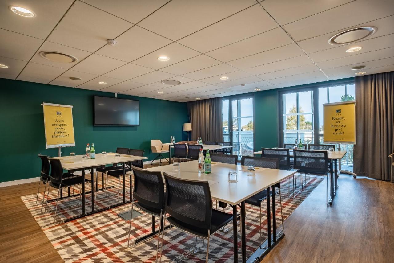 Golden Tulip Lyon Ouest Techlid Hotel & Spa Limonest Exterior foto