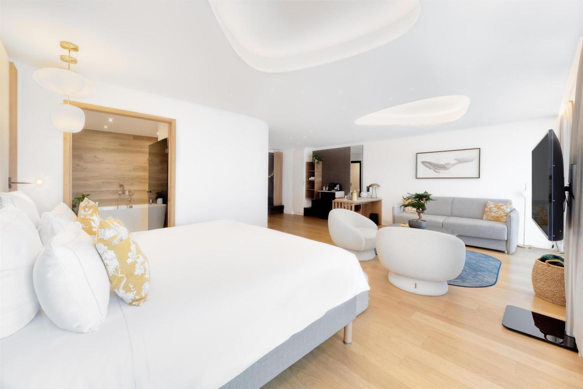 Golden Tulip Lyon Ouest Techlid Hotel & Spa Limonest Exterior foto